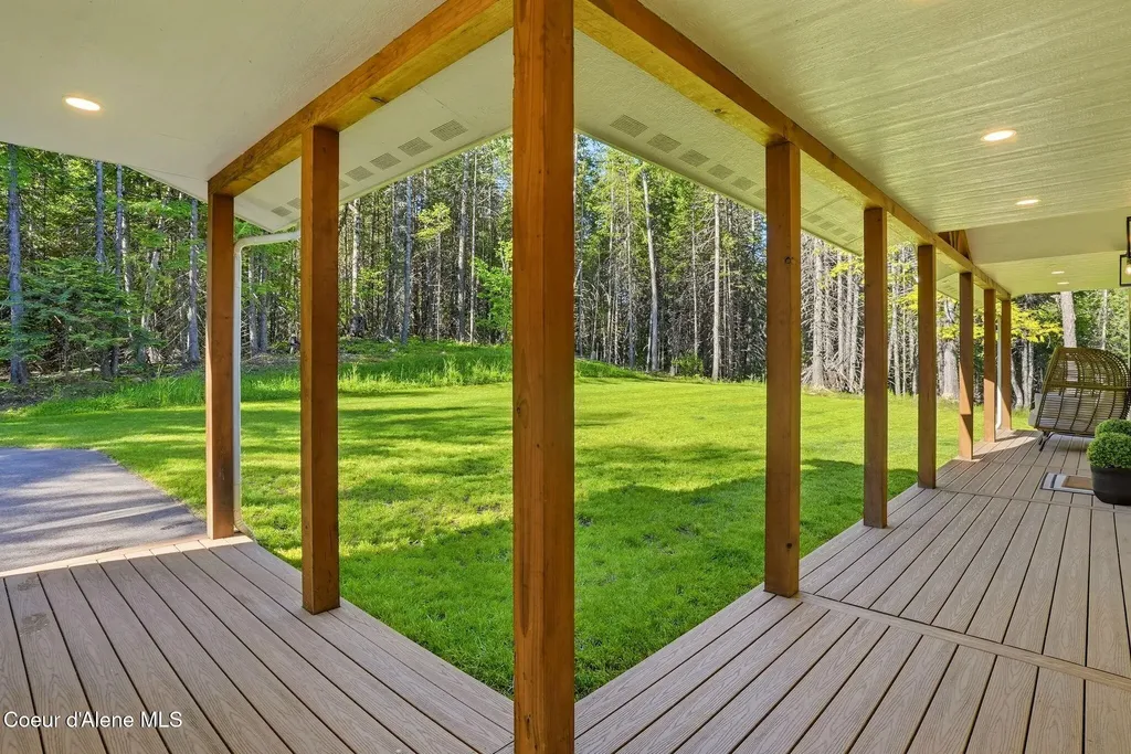 95 Klickitat Road Cocolalla ID 83813