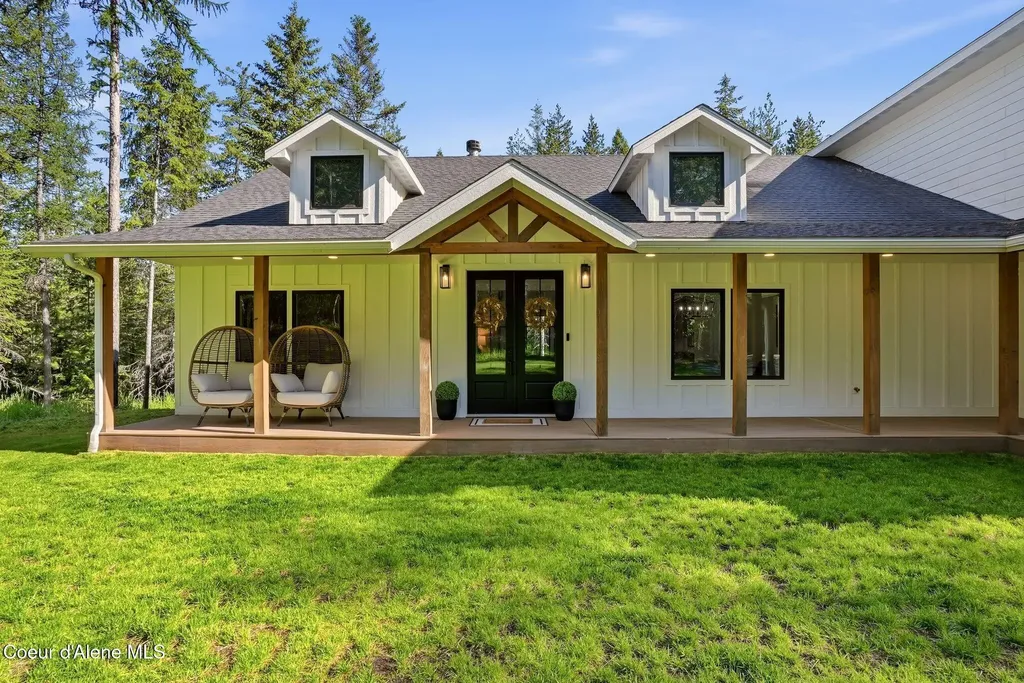 95 Klickitat Road Cocolalla ID 83813