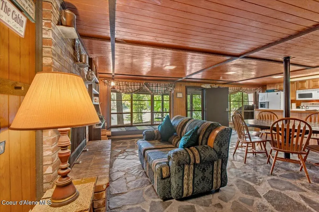 7355 E Cumberland Court Hayden ID 83835