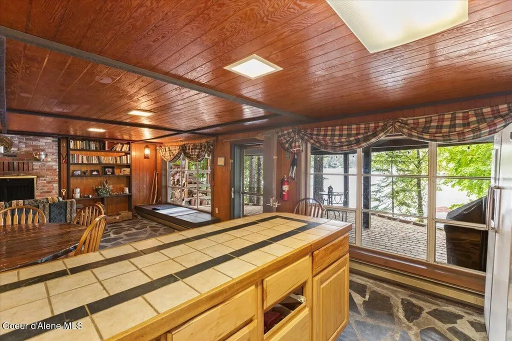 7355 E Cumberland Court Hayden ID 83835