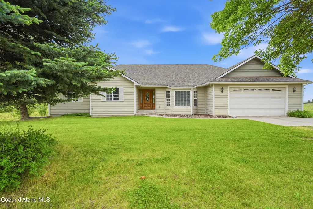 2232 E Shoshone Avenue Athol ID 83801