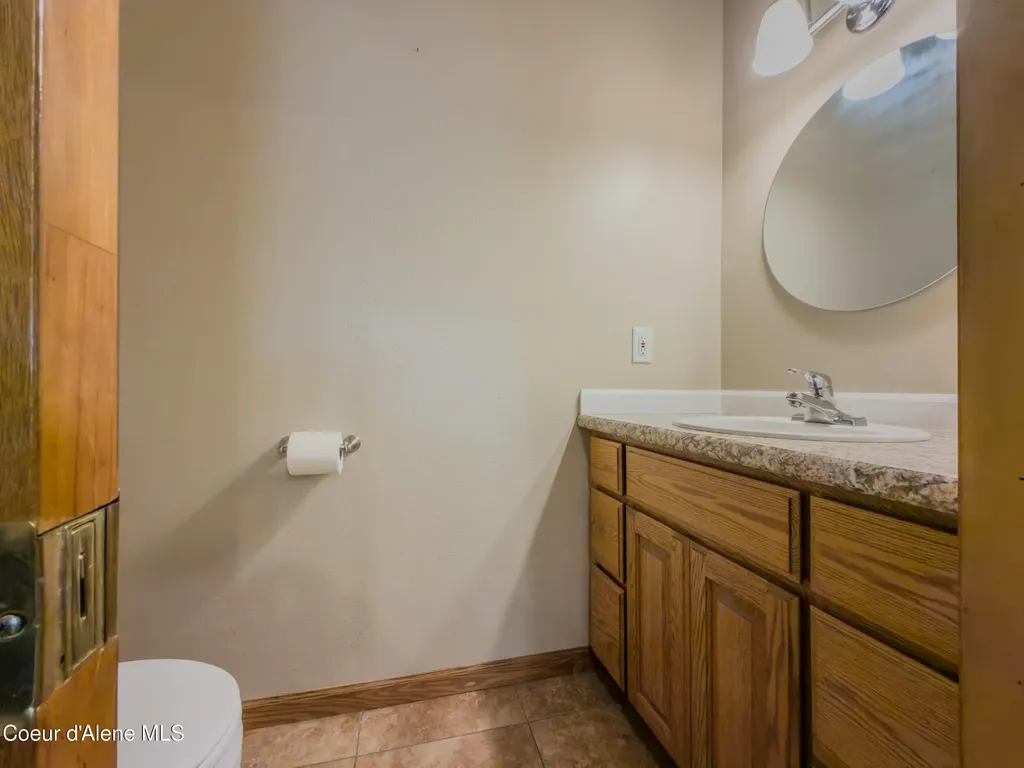 2232 E Shoshone Avenue Athol ID 83801