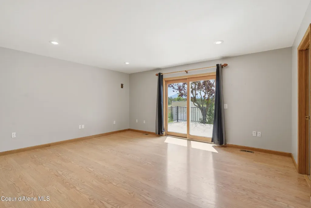 2232 E Shoshone Avenue Athol ID 83801