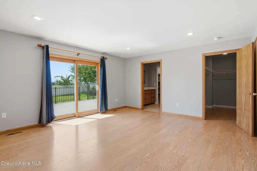 2232 E Shoshone Avenue Athol ID 83801