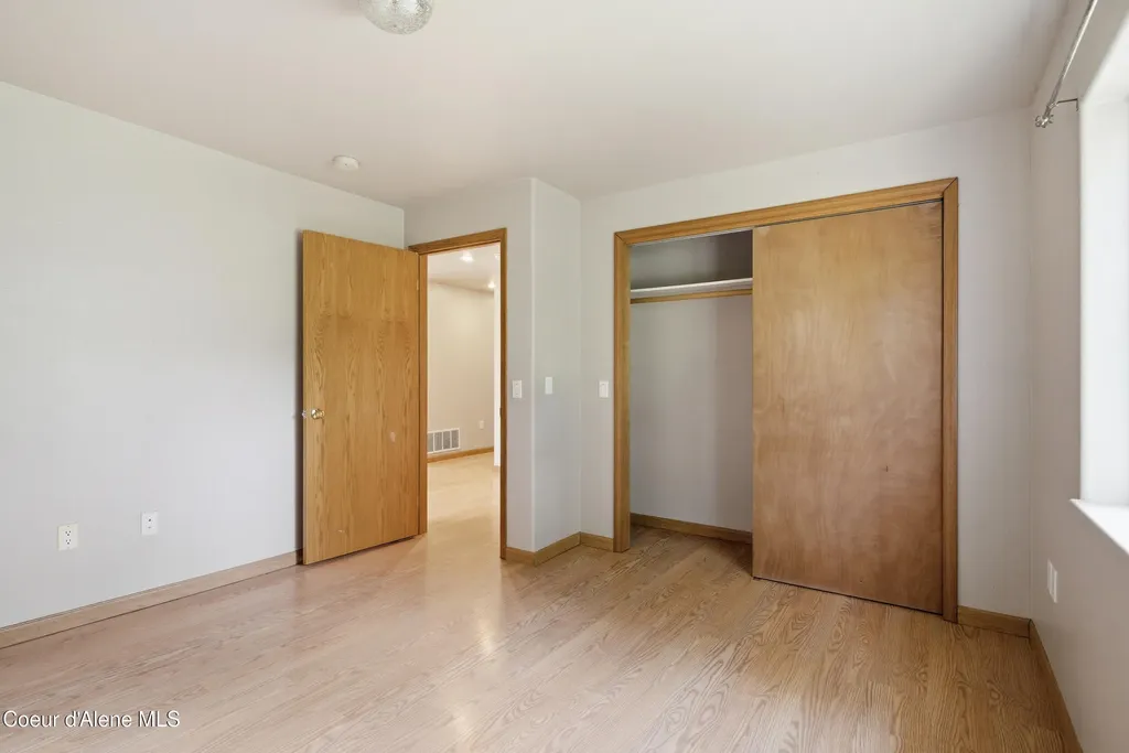 2232 E Shoshone Avenue Athol ID 83801