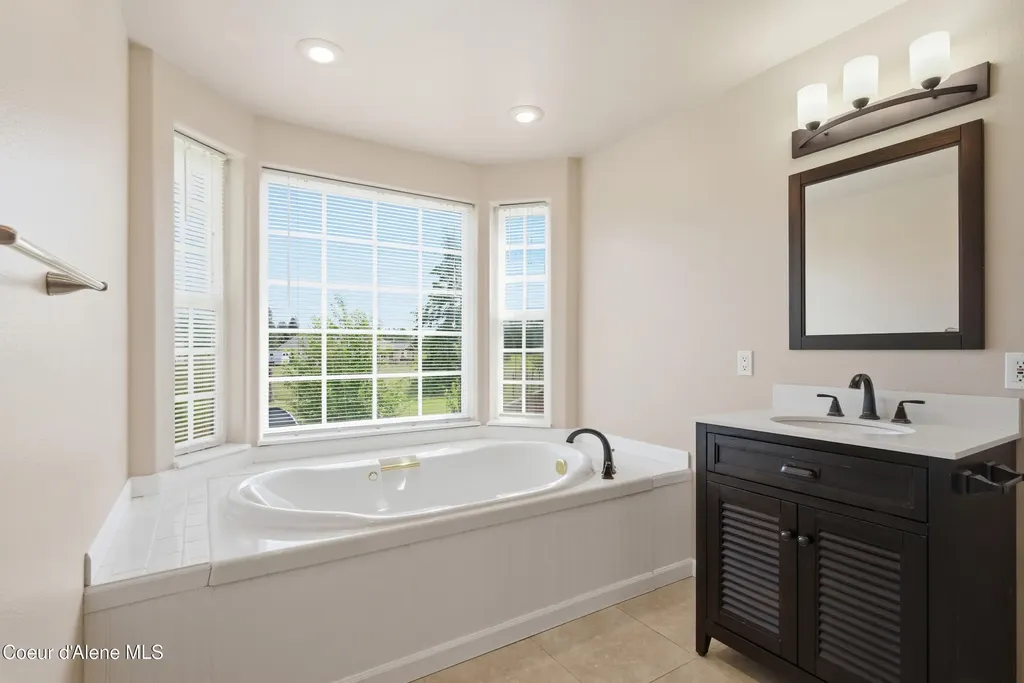 2232 E Shoshone Avenue Athol ID 83801