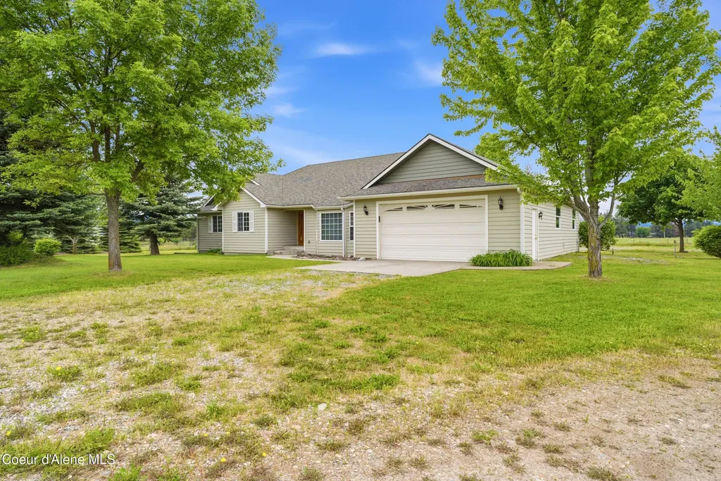 2232 E Shoshone Avenue Athol ID 83801