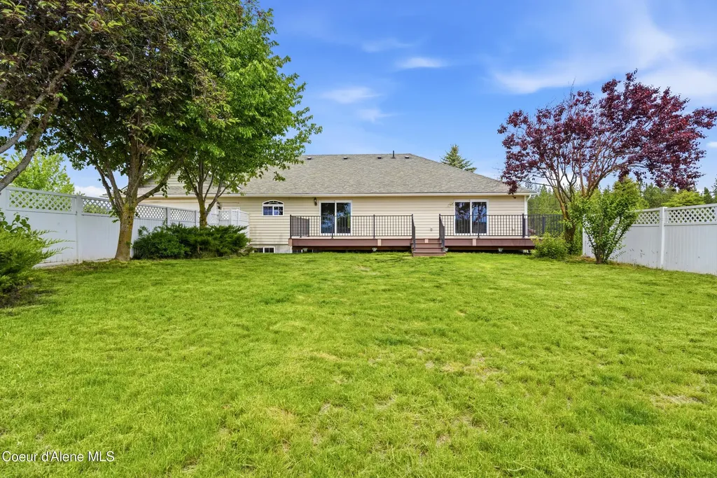2232 E Shoshone Avenue Athol ID 83801