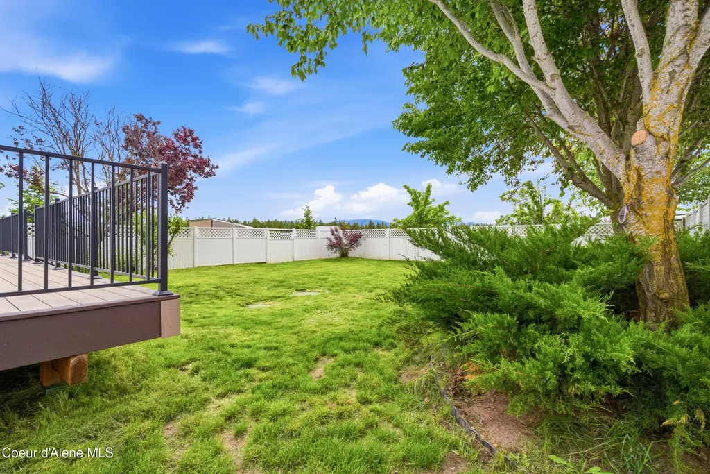 2232 E Shoshone Avenue Athol ID 83801