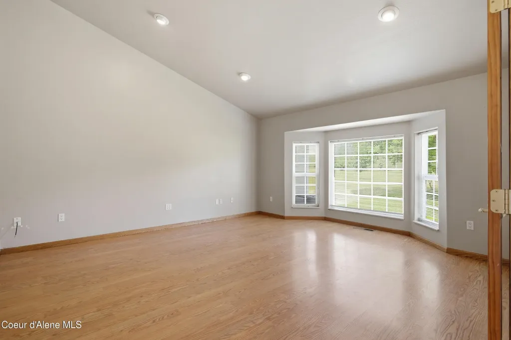 2232 E Shoshone Avenue Athol ID 83801