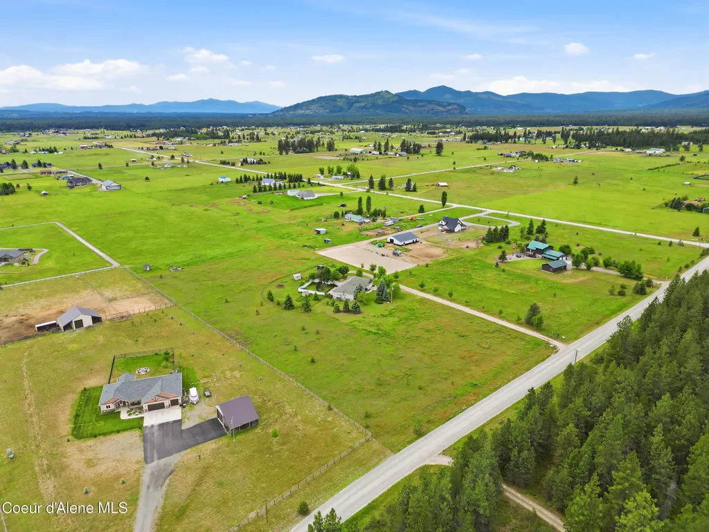 2232 E Shoshone Avenue Athol ID 83801