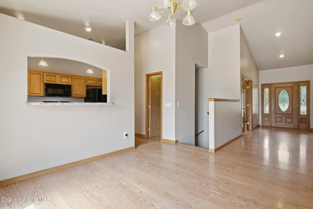 2232 E Shoshone Avenue Athol ID 83801