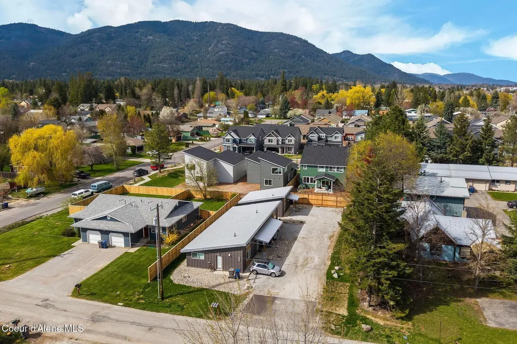 1608 Cedar Street Sandpoint ID 83864