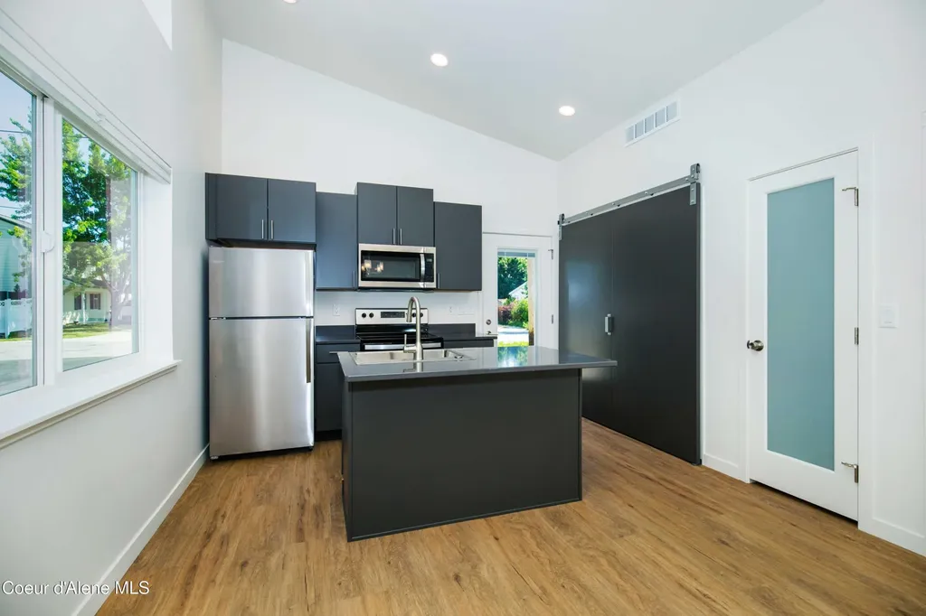 1608 Cedar Street Sandpoint ID 83864