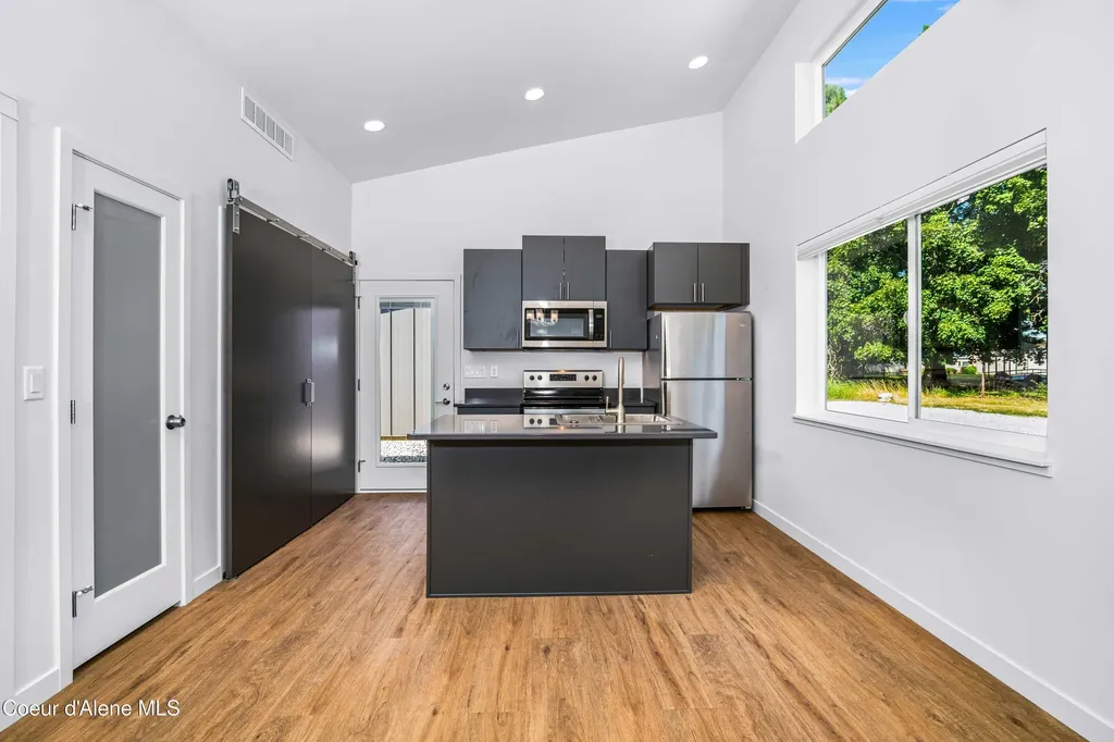1608 Cedar Street Sandpoint ID 83864