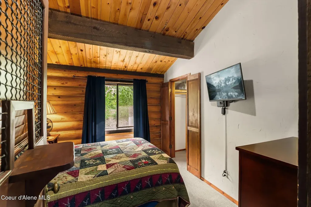 13962 Dufort Road Priest River ID 83856