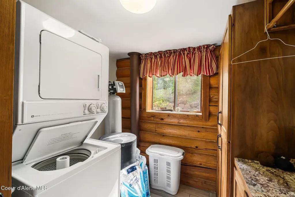 13962 Dufort Road Priest River ID 83856