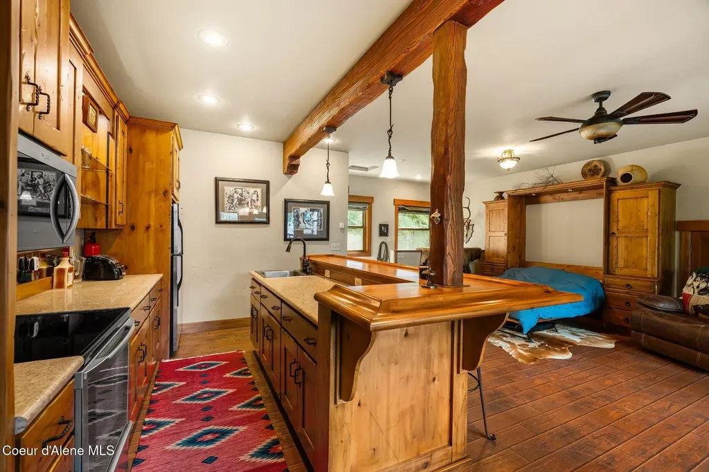 13962 Dufort Road Priest River ID 83856