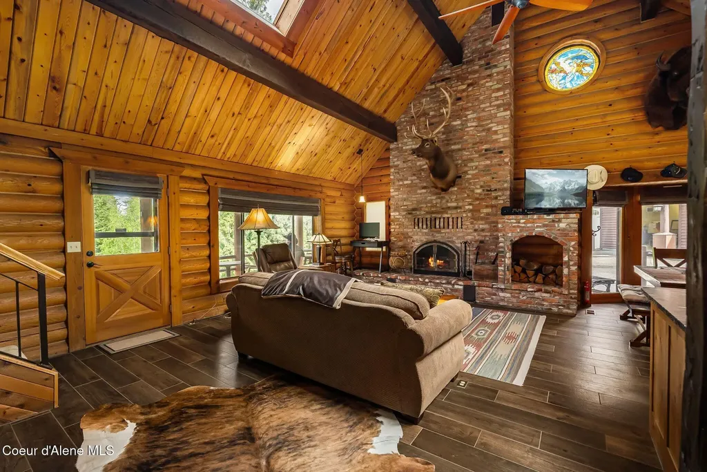 13962 Dufort Road Priest River ID 83856