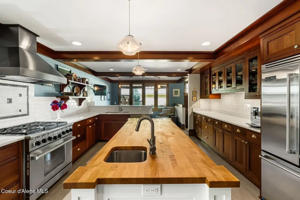 501 S Second Avenue Sandpoint ID 83864