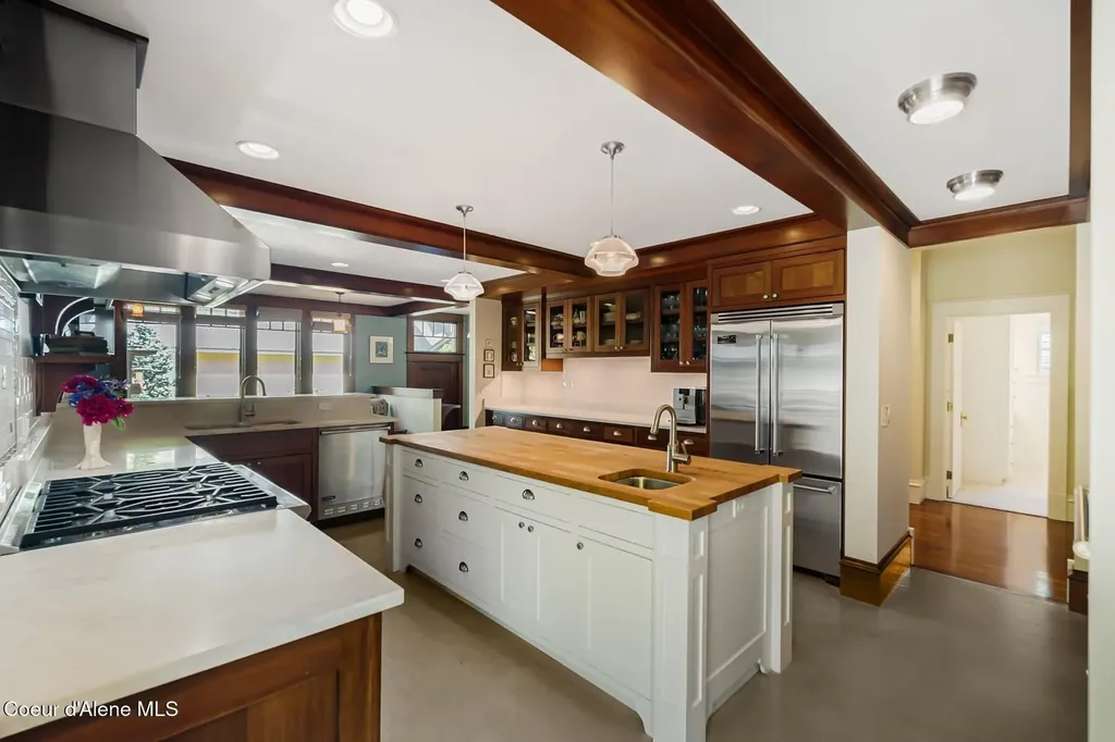 501 S Second Avenue Sandpoint ID 83864