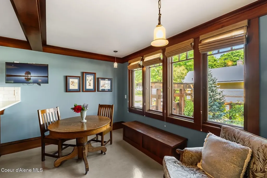 501 S Second Avenue Sandpoint ID 83864