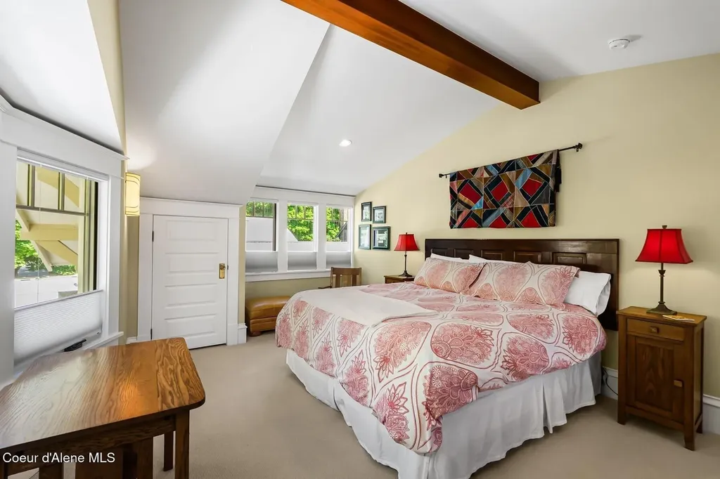 501 S Second Avenue Sandpoint ID 83864