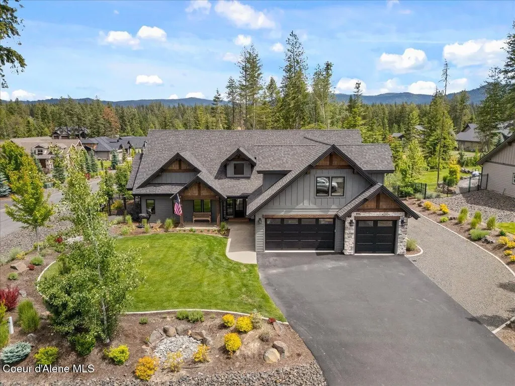 11696 N Burdock Court Hayden ID 83835