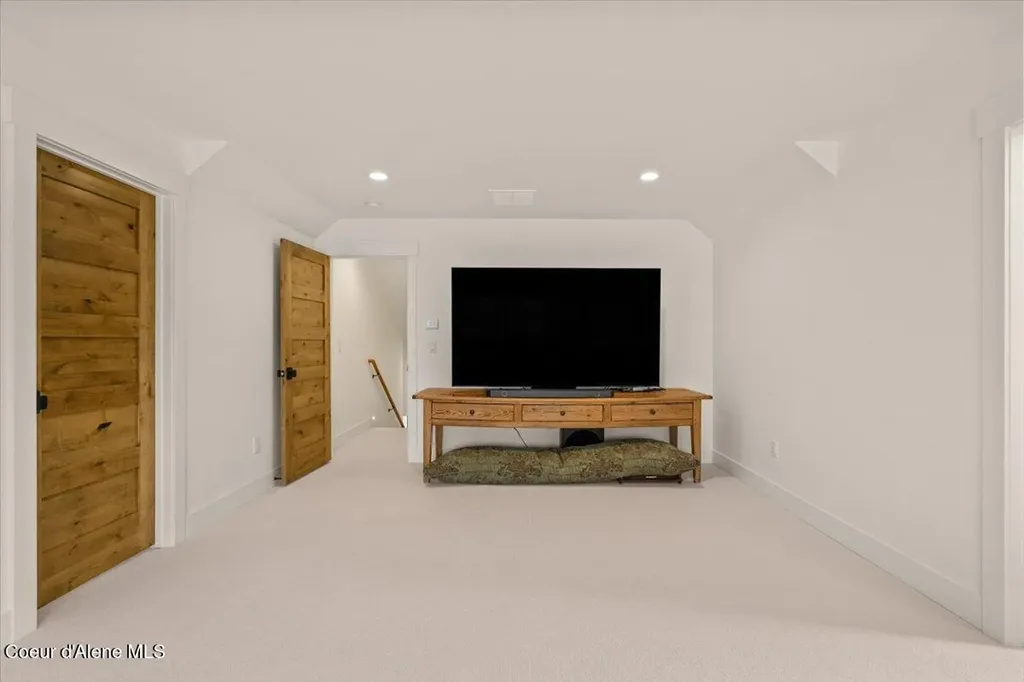 11696 N Burdock Court Hayden ID 83835