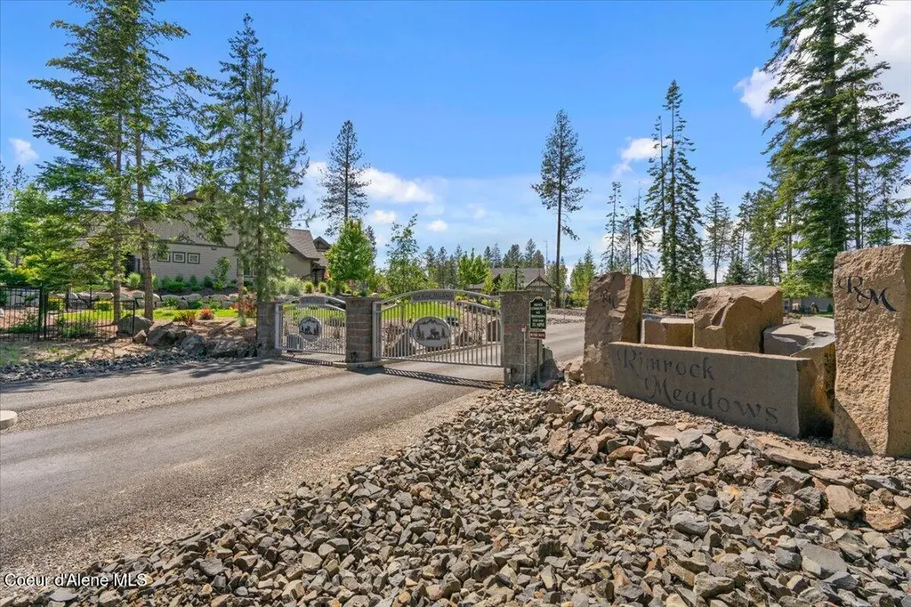 11696 N Burdock Court Hayden ID 83835