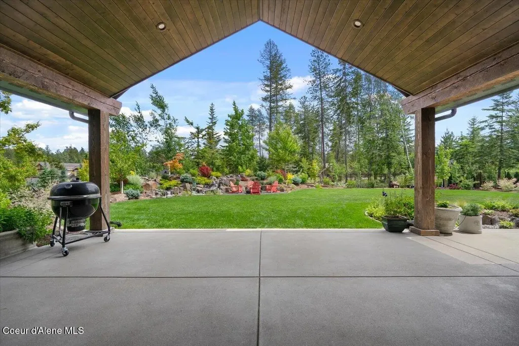 11696 N Burdock Court Hayden ID 83835