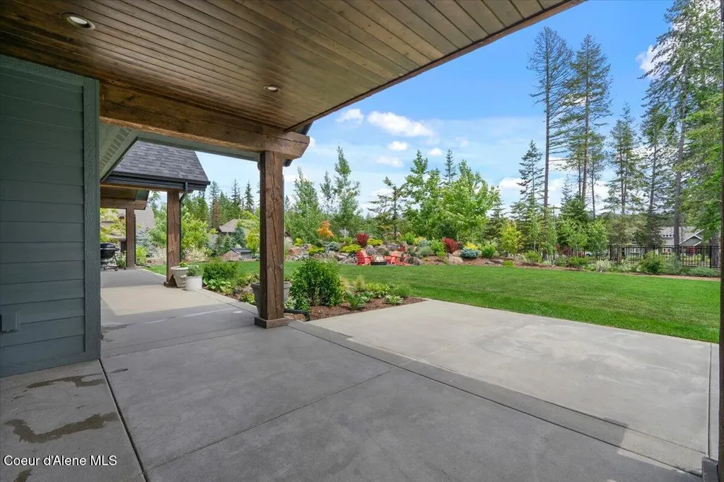 11696 N Burdock Court Hayden ID 83835