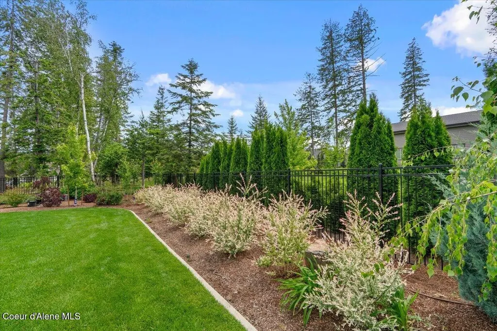 11696 N Burdock Court Hayden ID 83835