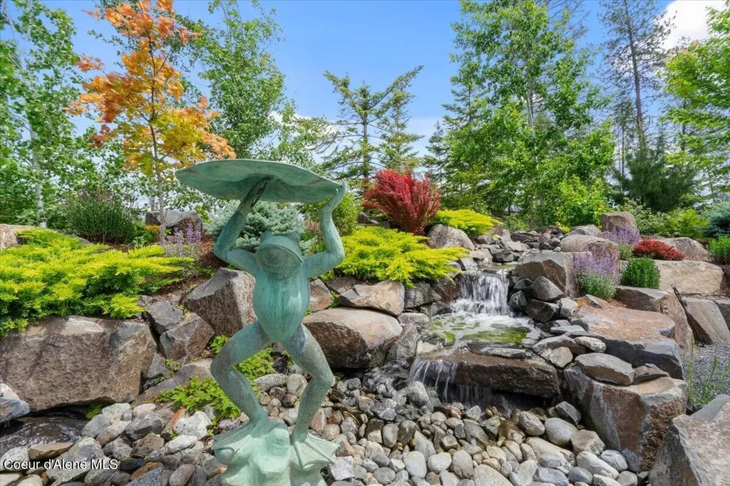 11696 N Burdock Court Hayden ID 83835
