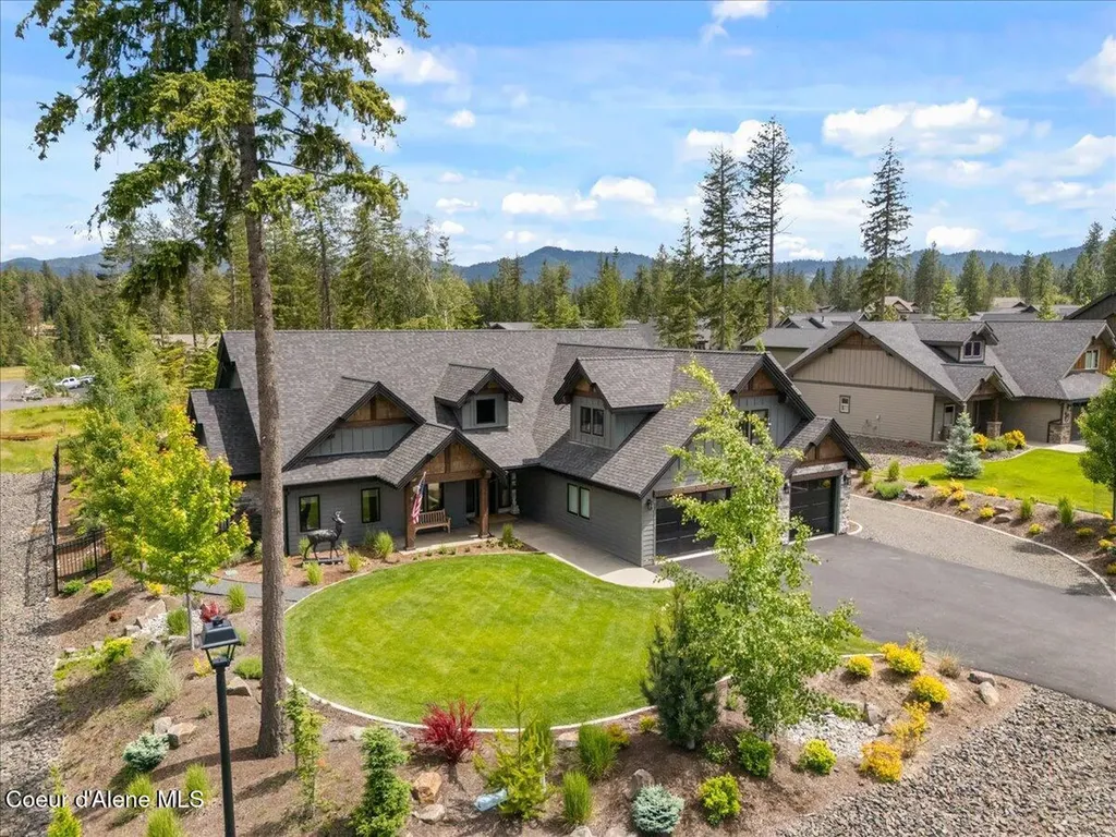 11696 N Burdock Court Hayden ID 83835