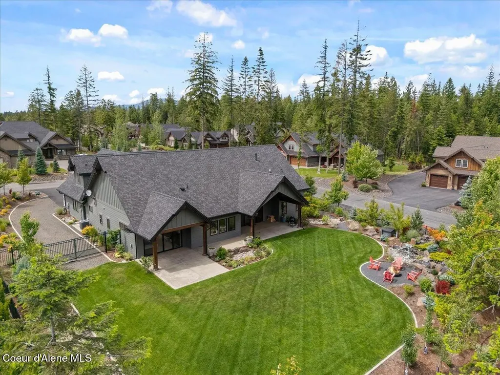 11696 N Burdock Court Hayden ID 83835