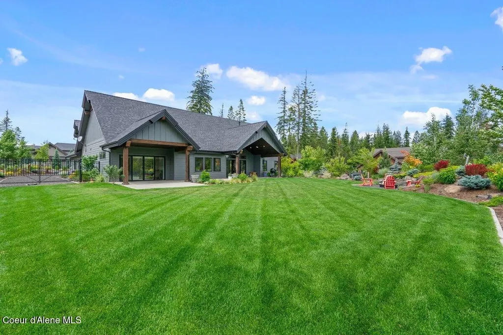 11696 N Burdock Court Hayden ID 83835