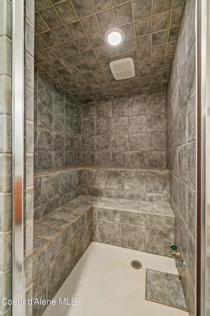 700 N Chisholm Court Post Falls ID 83854