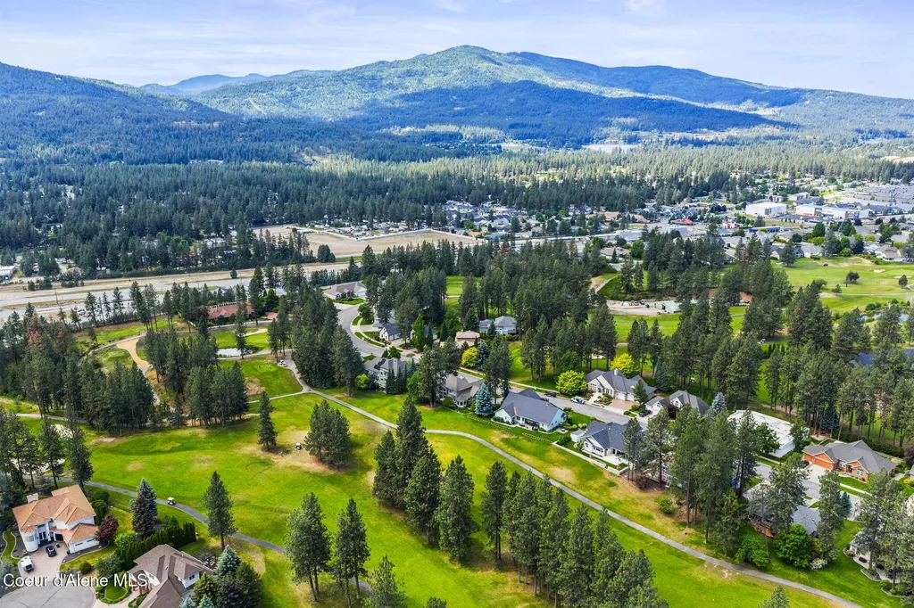 700 N Chisholm Court Post Falls ID 83854