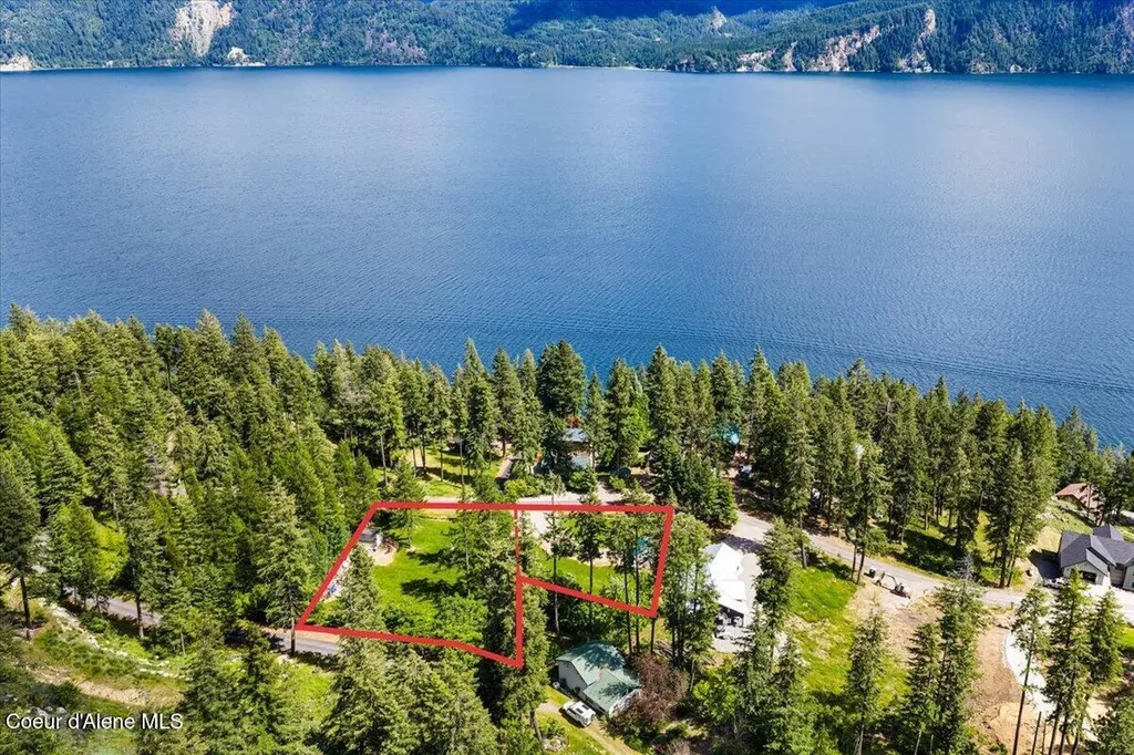 461 Glacier Loop Bayview ID 83803
