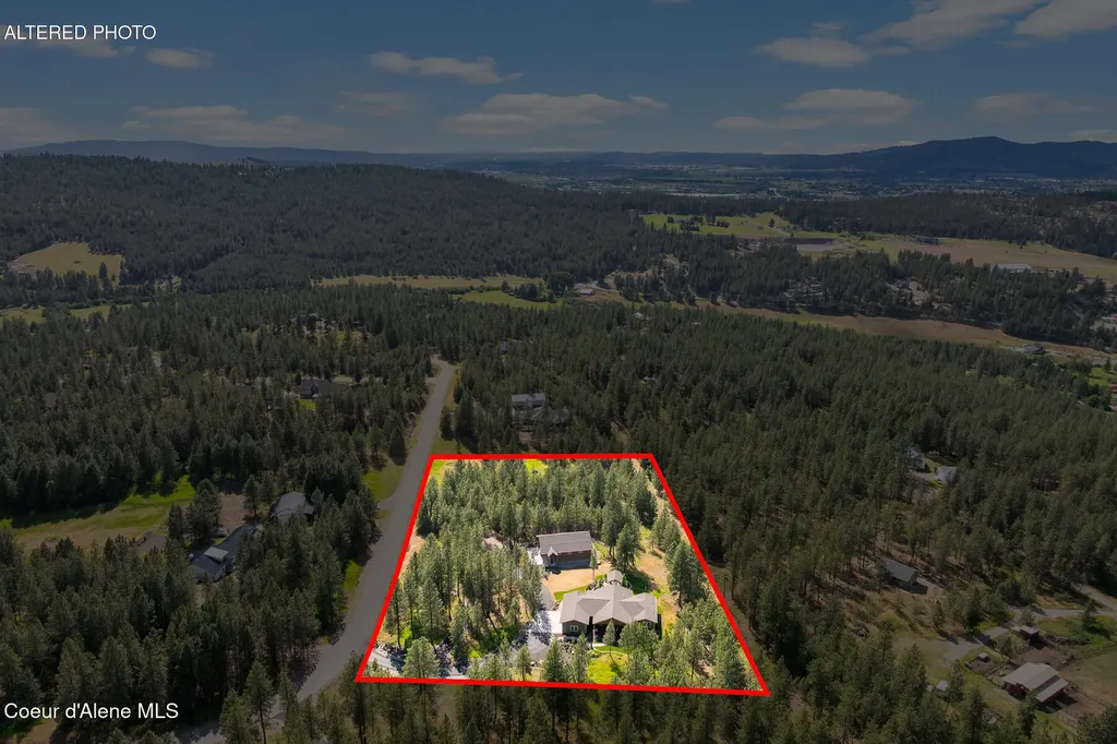 19673 W Treend Road Post Falls ID 83854