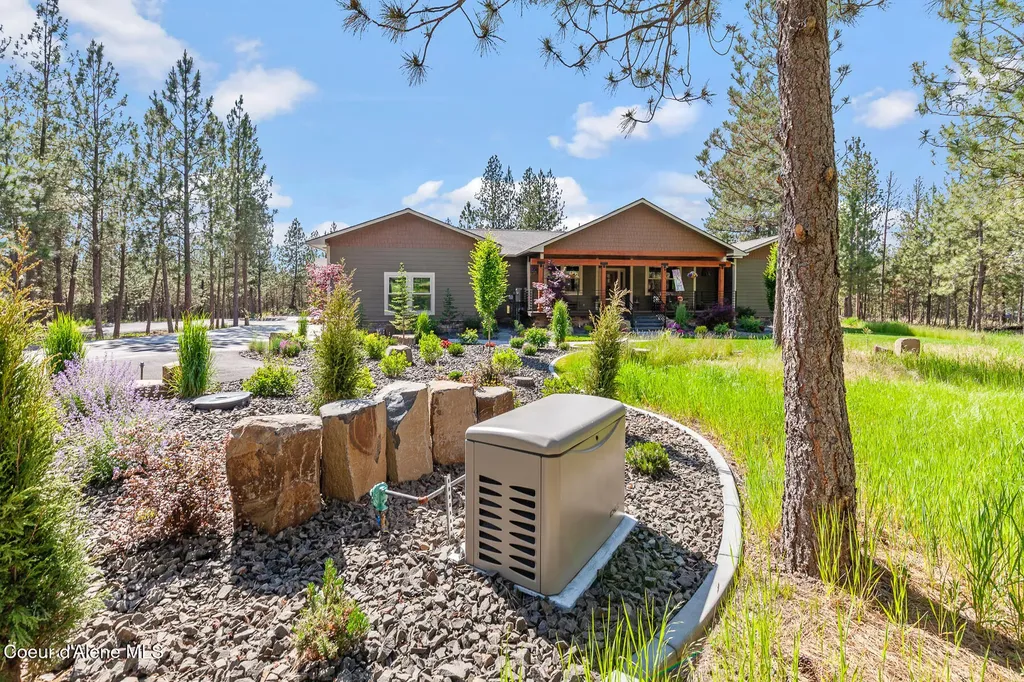 19673 W Treend Road Post Falls ID 83854
