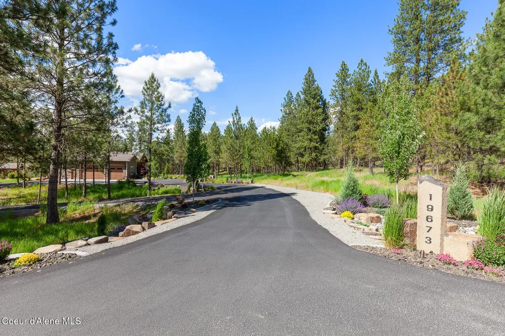 19673 W Treend Road Post Falls ID 83854