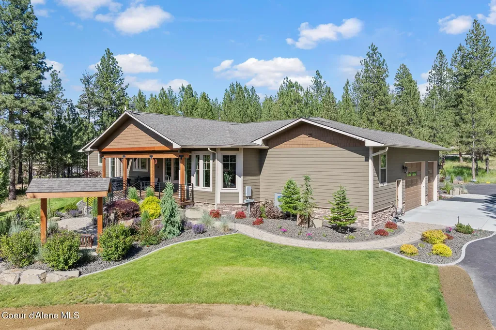 19673 W Treend Road Post Falls ID 83854