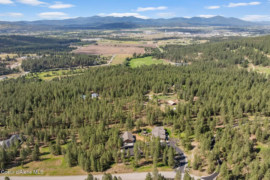 19673 W Treend Road Post Falls ID 83854