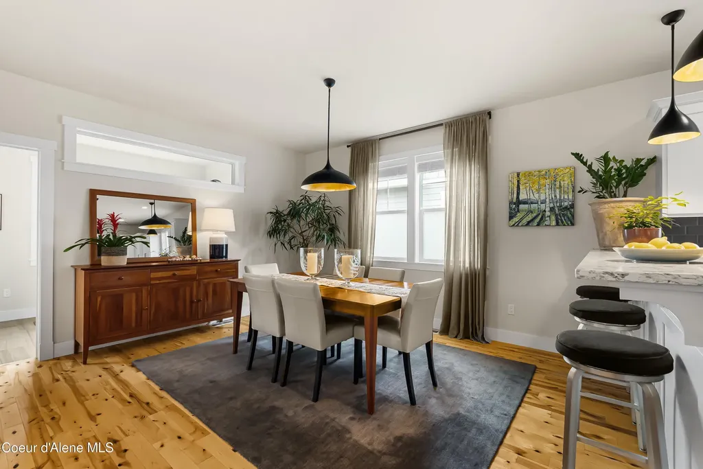 409 S Boyer Avenue Sandpoint ID 83864