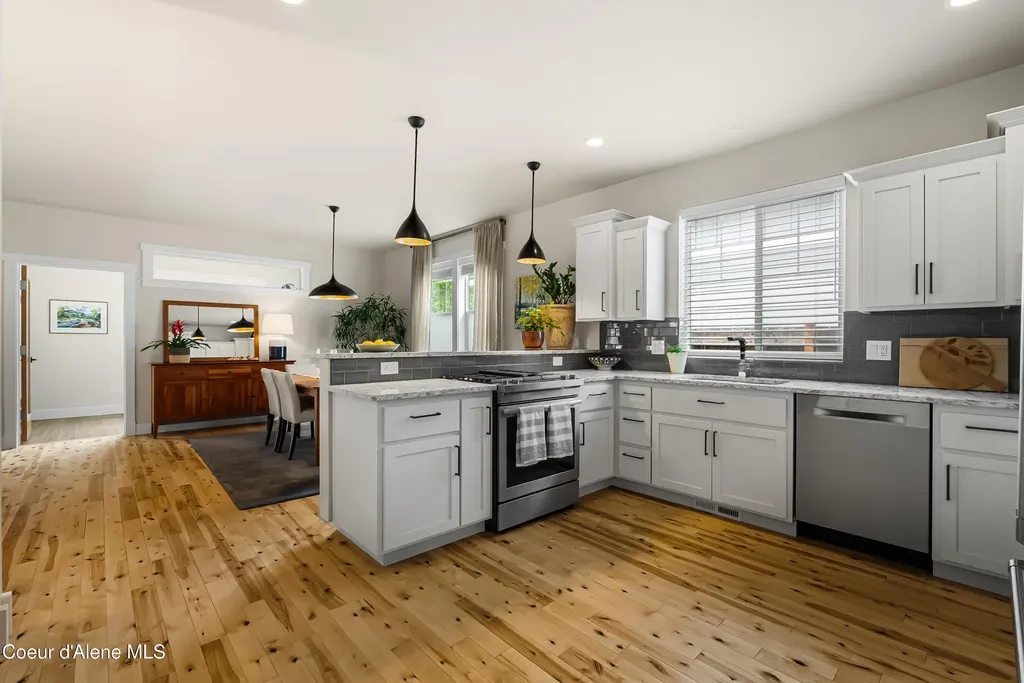 409 S Boyer Avenue Sandpoint ID 83864