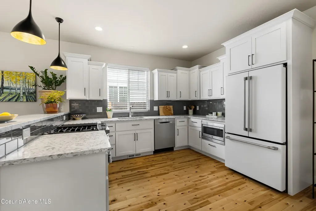 409 S Boyer Avenue Sandpoint ID 83864