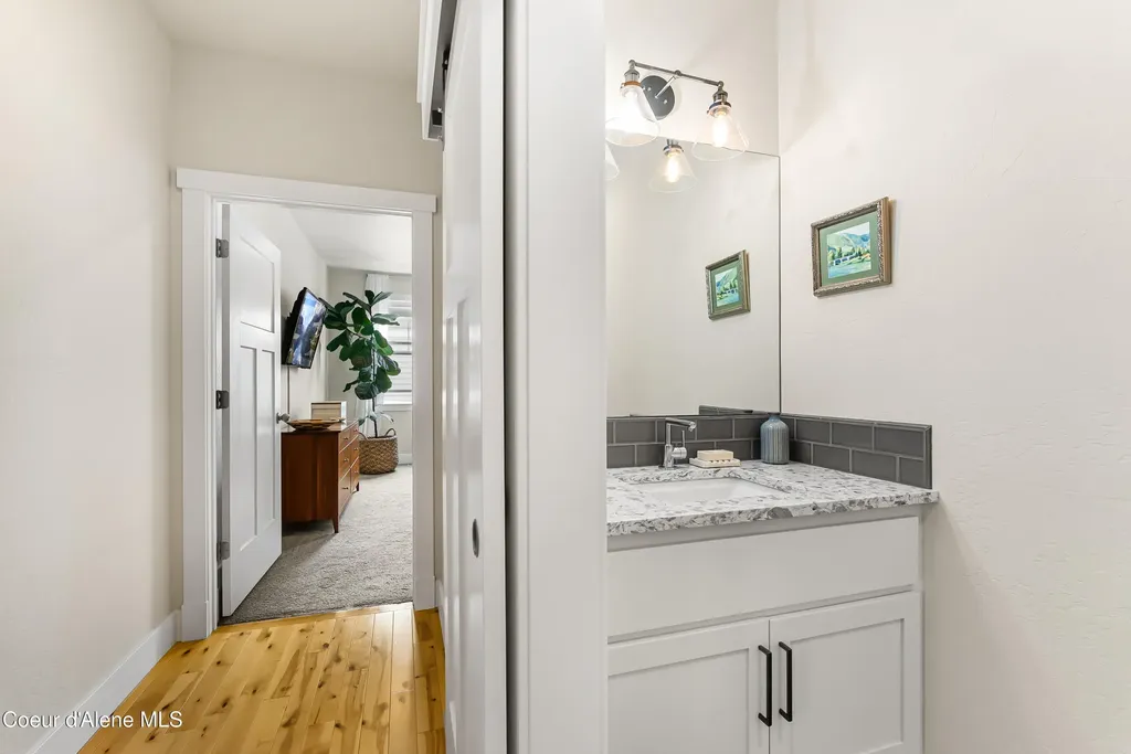 409 S Boyer Avenue Sandpoint ID 83864
