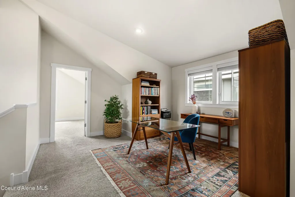 409 S Boyer Avenue Sandpoint ID 83864
